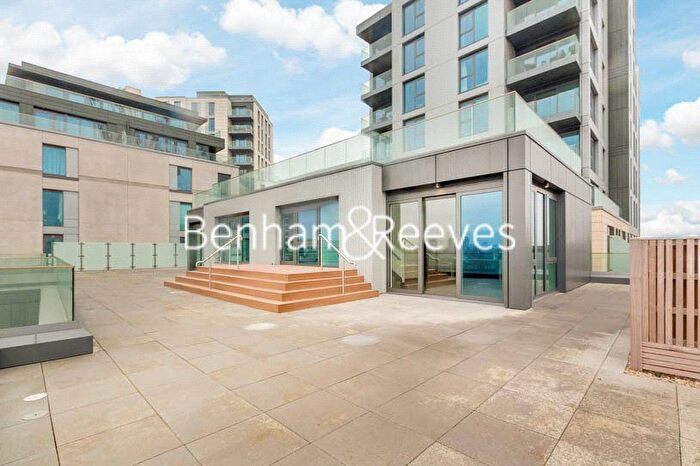 6 Bedroom Flat To Rent In Glenthorne Road, London, W6