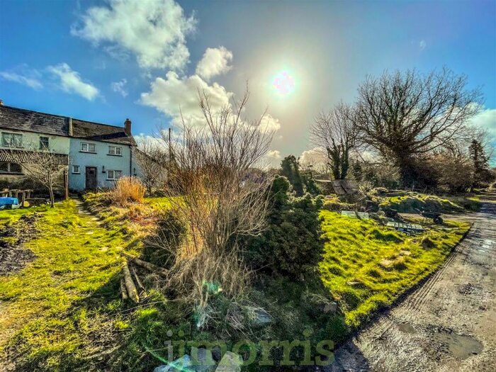 3 Bedroom Cottage For Sale In Brick Row, Llanfyrnach, SA35
