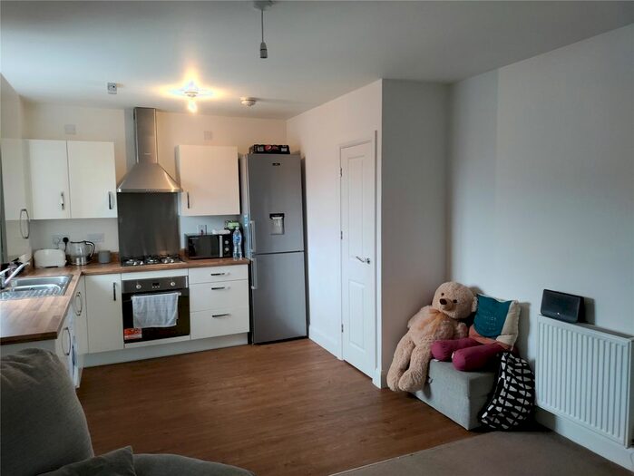 2 Bedroom Flat To Rent In Corporation Street West, Walsall, West Midlands, WS1
