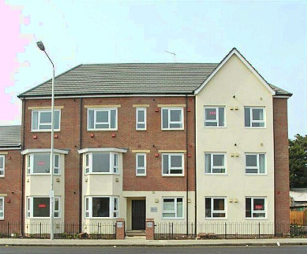 1 Bedroom Flat To Rent In Green Lanes, Ilford, Essex, IG1