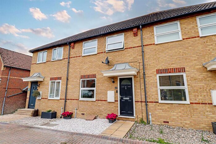 2 Bedroom Terraced House For Sale In Grosvenor Mews, Westcliff-on-Sea, SS0
