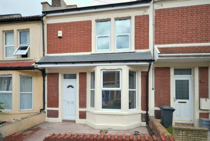 2 Bedroom House To Rent In Upper Sandhurst Road, Bristol, BS4