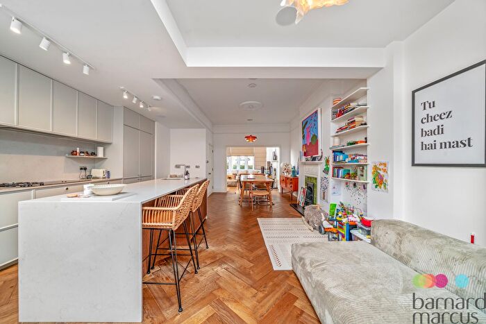 5 Bedroom Flat To Rent In Muswell Hill Road, Muswell Hill, N10