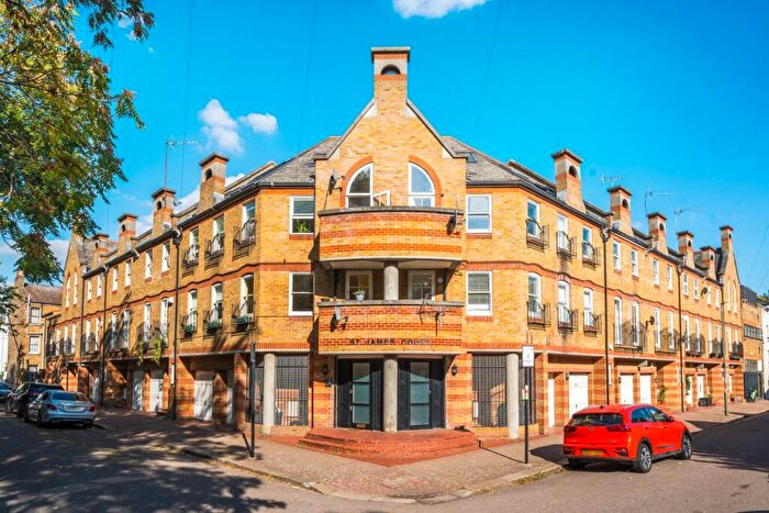 3 Bedroom Flat For Sale In Orville Road, Battersea, London, SW11