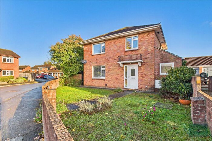 4 Bedroom Detached House For Sale In Hazelwood Road, Melksham, SN12