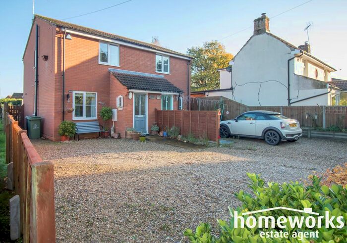 2 Bedroom Semi-Detached House For Sale In Chapel Lane, Scarning, NR19