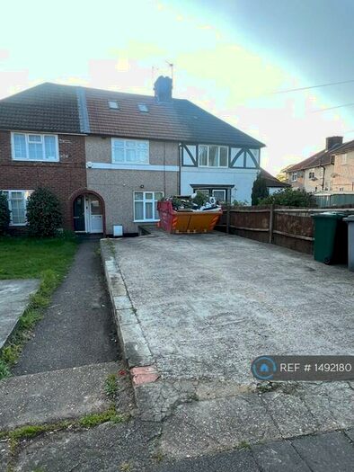 3 Bedroom Terraced House To Rent In Deans Lane, Edgware, HA8
