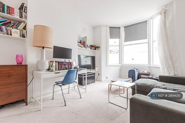 3 Bedroom Flat To Rent In Ondine Rd, London, SE15