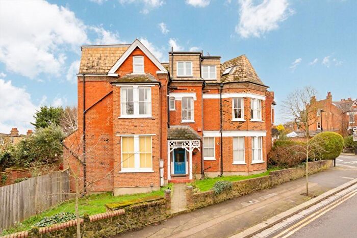 2 Bedroom Flat To Rent In Alexandra Park Road, London, N10