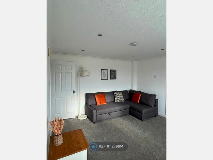 1 Bedroom Flat To Rent In Midwinter Avenue, Milton, Abingdon, OX14