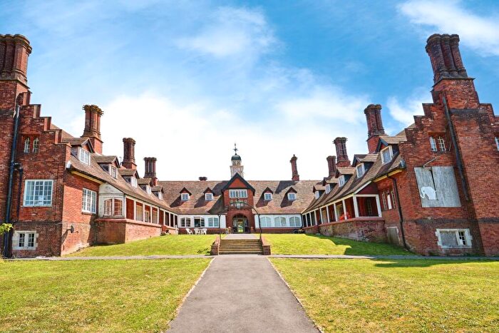 2 Bedroom Apartment To Rent In Frank James Court, East Cowes, PO32