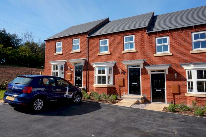 3 Bedroom Town House To Rent In Goldcrest Road, Forest Town, NG19