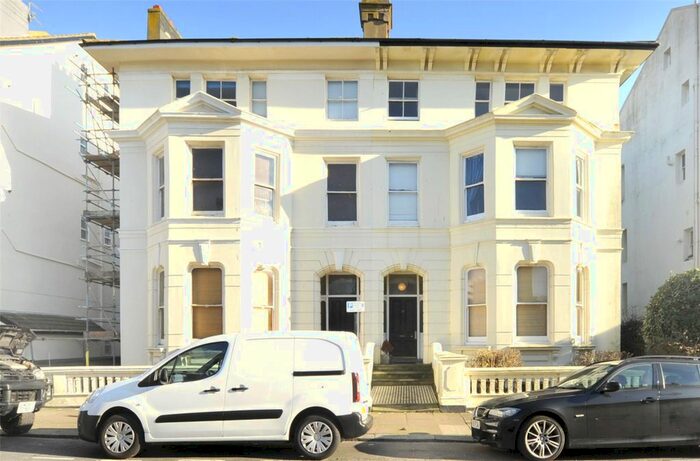 1 Bedroom Flat To Rent In St Aubyns, Hove, East Sussex, BN3