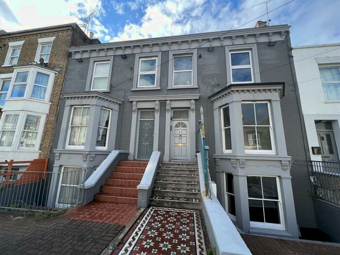 1 Bedroom Flat To Rent In Godwin Road, Cliftonville, Margate, CT9