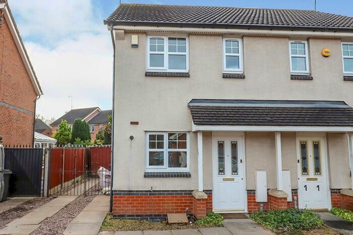 2 Bedroom Semi-Detached House To Rent In The Chase, Wolverhampton, WV6