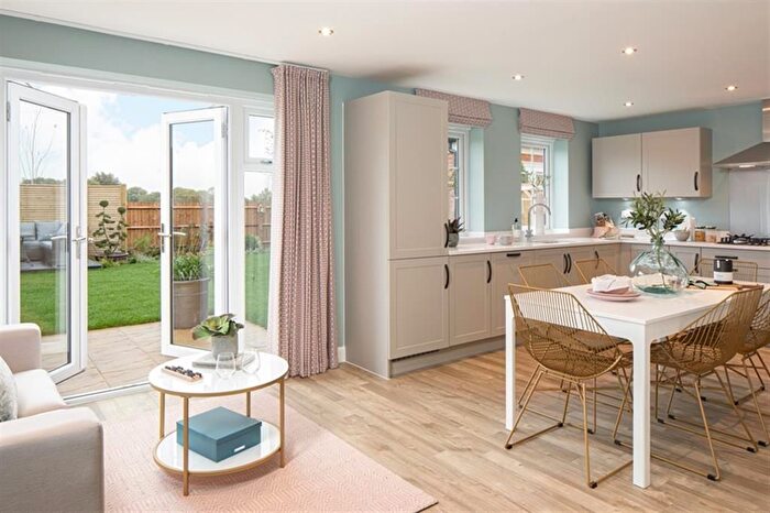 5 Bedroom Detached House For Sale In Kings Gate, Morgan Vale, Abingdon, OX14