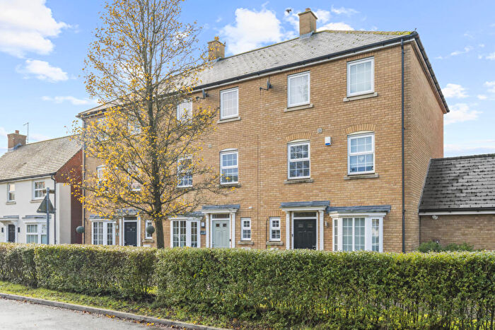 4 Bedroom Terraced House For Sale In Roding Drive, Little Canfield, Dunmow, Essex, CM6