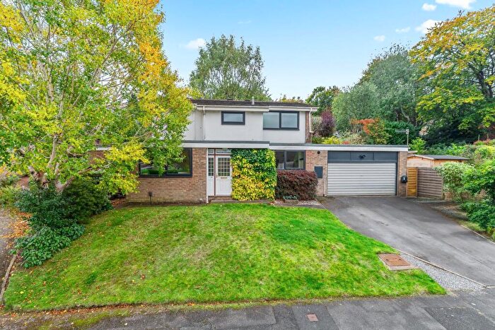 4 Bedroom Detached House For Sale In Heath Park, Ilkley, LS29