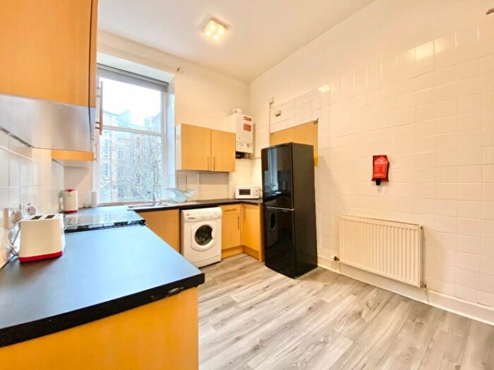 4 Bedroom Property To Rent In Derby Street, Glasgow, G3