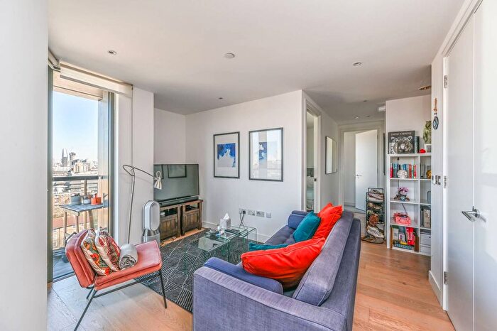 2 Bedroom Flat To Rent In Black Prince Road, Albert Embankment, London, SE1