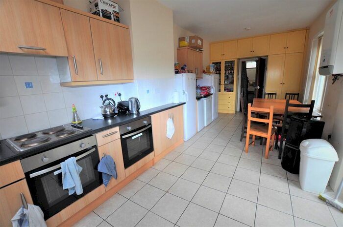 9 Bedroom Terraced House To Rent In Grosvenor Place, Jesmond, Newcastle Upon Tyne, NE2