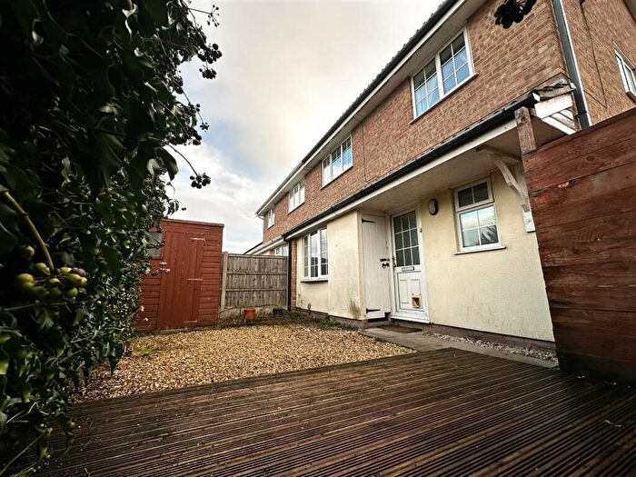 2 Bedroom Property To Rent In Little Meadow, Bradley Stoke, Bristol, BS32