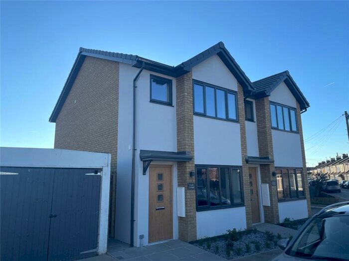 2 Bedroom Semi-Detached House To Rent In Friars Street, Shoeburyness, Essex, SS3