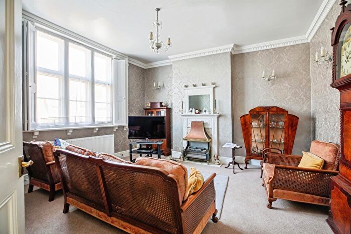 4 Bedroom End Of Terrace House For Sale In High Street, Ramsey, Huntingdon, PE26