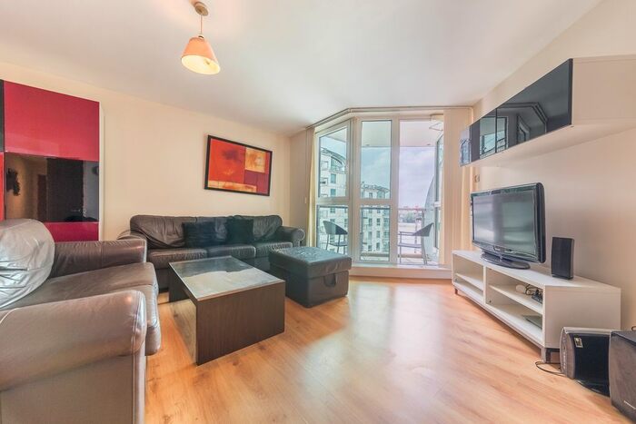 2 Bedroom Flat To Rent In Bridge House, St. George Wharf, Nine Elms, London, SW8