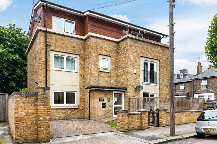 1 Bedroom Flat To Rent In Oakvale Court, Park Road, Harlesden, NW10