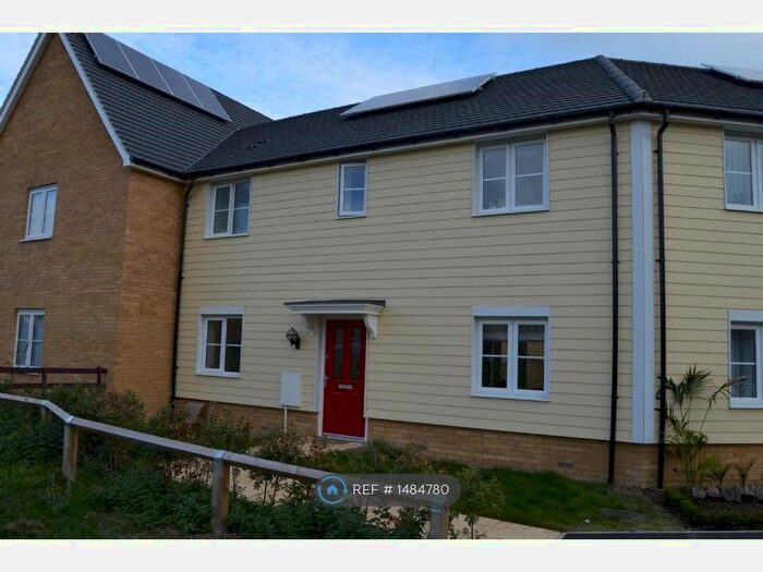 3 Bedroom Terraced House To Rent In Bernwelle Avenue, Romford, RM3