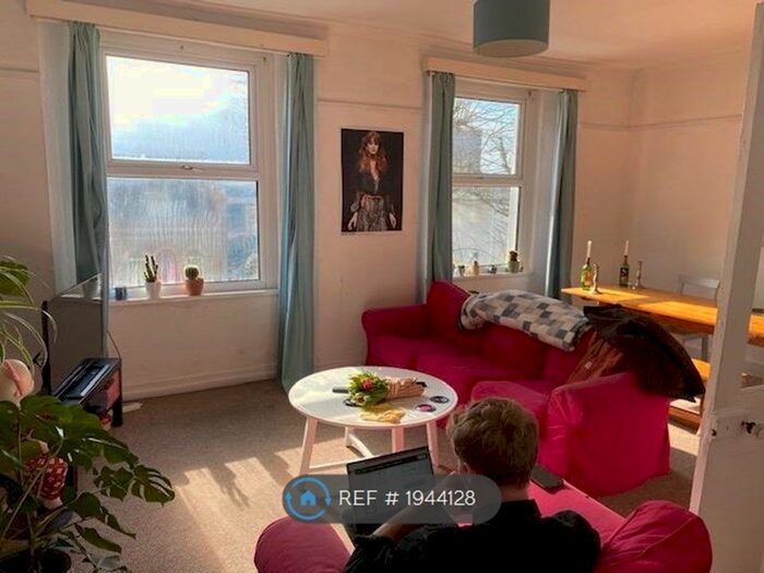 2 Bedroom Flat To Rent In North Road East, Plymouth, PL4