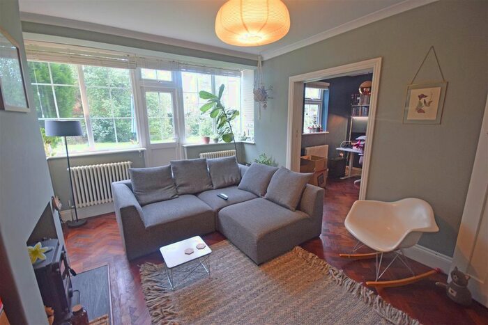 1 Bedroom Maisonette To Rent In Popes Avenue, Twickenham, TW2