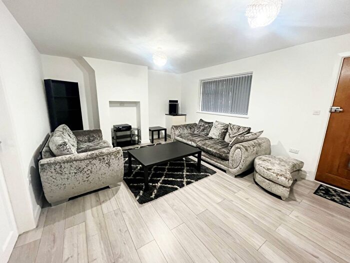 1 Bedroom Flat To Rent In Chester Road, Slough, SL1