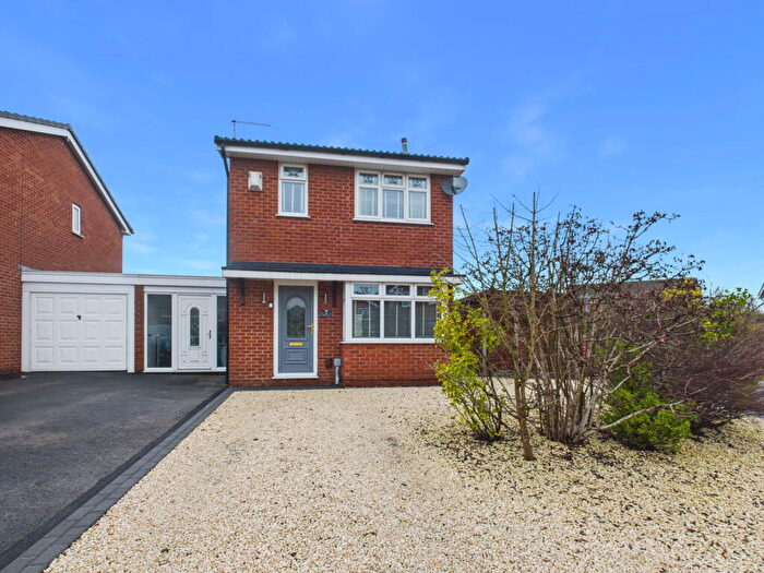 3 Bedroom Detached House For Sale In Bodnant Close, Crewe, CW1