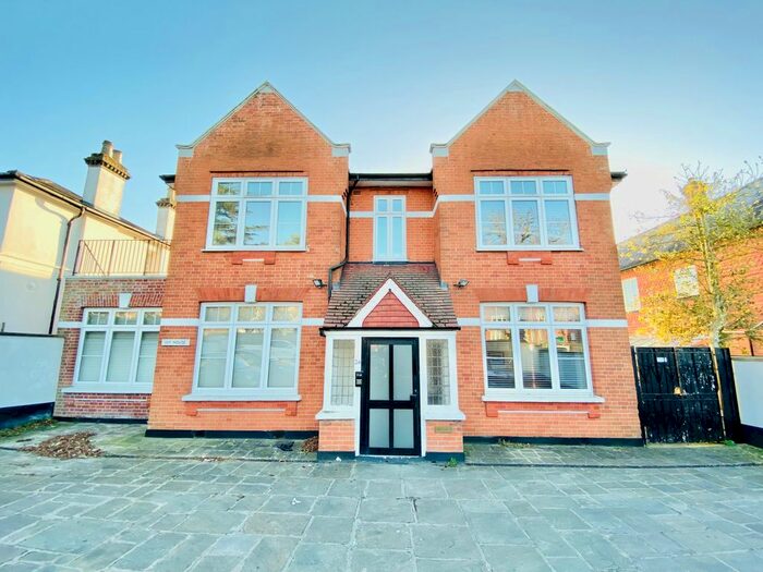 1 Bedroom Flat To Rent In Gloucester Road, New Barnet, EN5