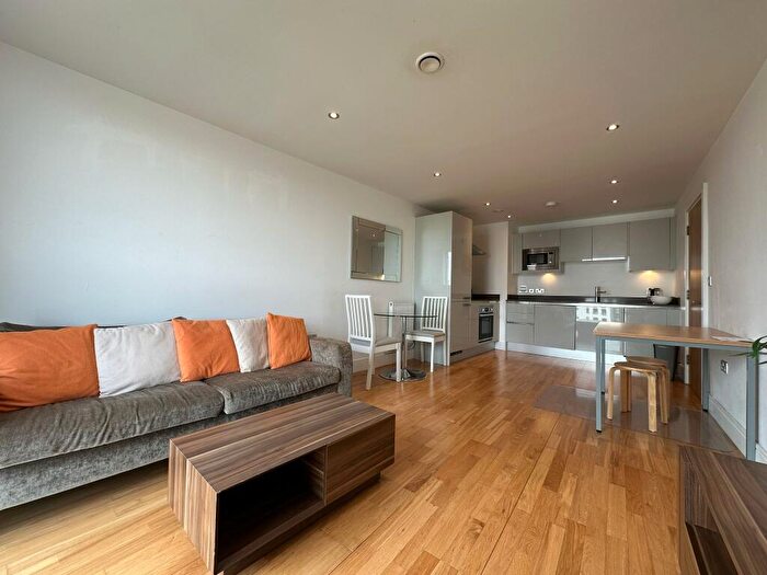 1 Bedroom Flat For Sale In The Crescent, Seager Place, Lewisham, London, SE8