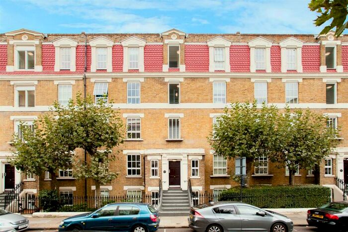 Flat To Rent In Wilmot Street, London, E2