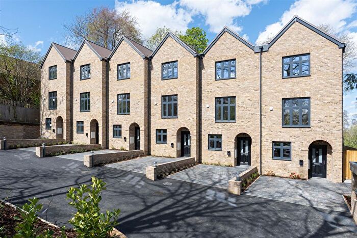 4 Bedroom End Terrace House For Sale In Whitgift Heights, Haling Park Road, South Croydon, CR2