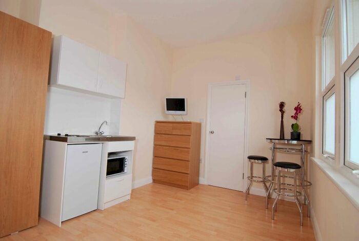 1 Bedroom Studio To Rent In Brownhill Road, Catford, London, SE6