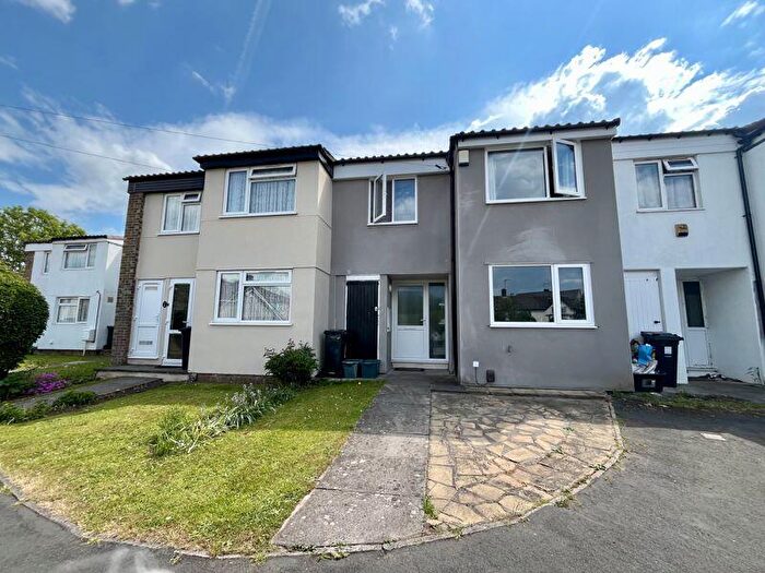 3 Bedroom Terraced House For Sale In Newton Drive, Bristol, BS30