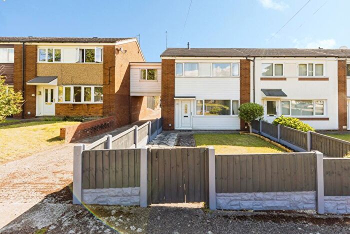 4 Bedroom End Of Terrace House For Sale In St. Margaret Way, Wrexham, LL12