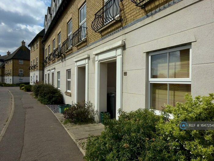 4 Bedroom End Of Terrace House To Rent In Robin Crescent, Stanway, Colchester, CO3