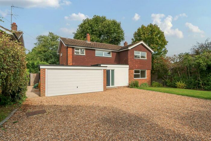 4 Bedroom Detached House To Rent In Grange Park, Horsell, Woking, GU21