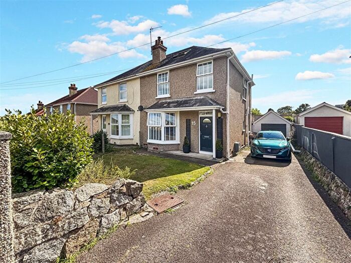 4 Bedroom Semi-Detached House For Sale In Park Rise, Falmouth, TR11