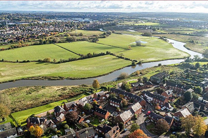 4 Bedroom Link Detached House For Sale In Two Trees Close, Hopwas, Tamworth, B78