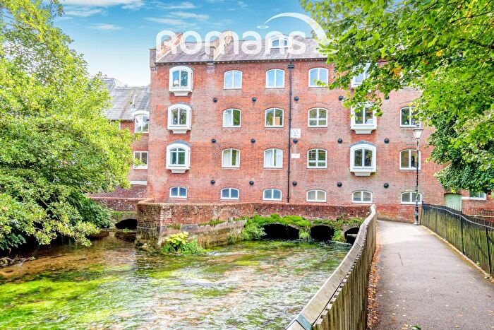 2 Bedroom Apartment To Rent In Wharf Hill, Winchester, SO23