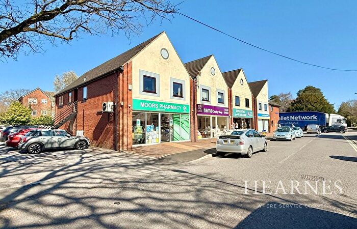 2 Bedroom Flat For Sale In Farm Road, West Moors, Ferndown, BH22