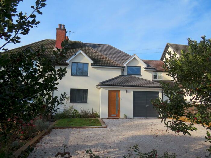 3 Bedroom House To Rent In Coventry Road, Southam, CV47