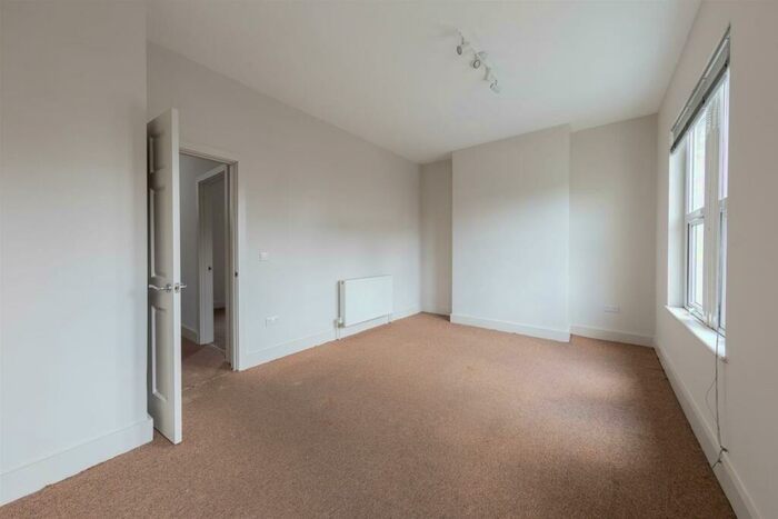 2 Bedroom Flat To Rent In Dames Road, Forest Gate, E7